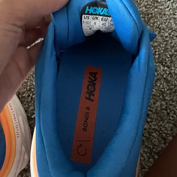 HOKA Bondi8 Sneaker Size 8.5 - Picture 5 of 5